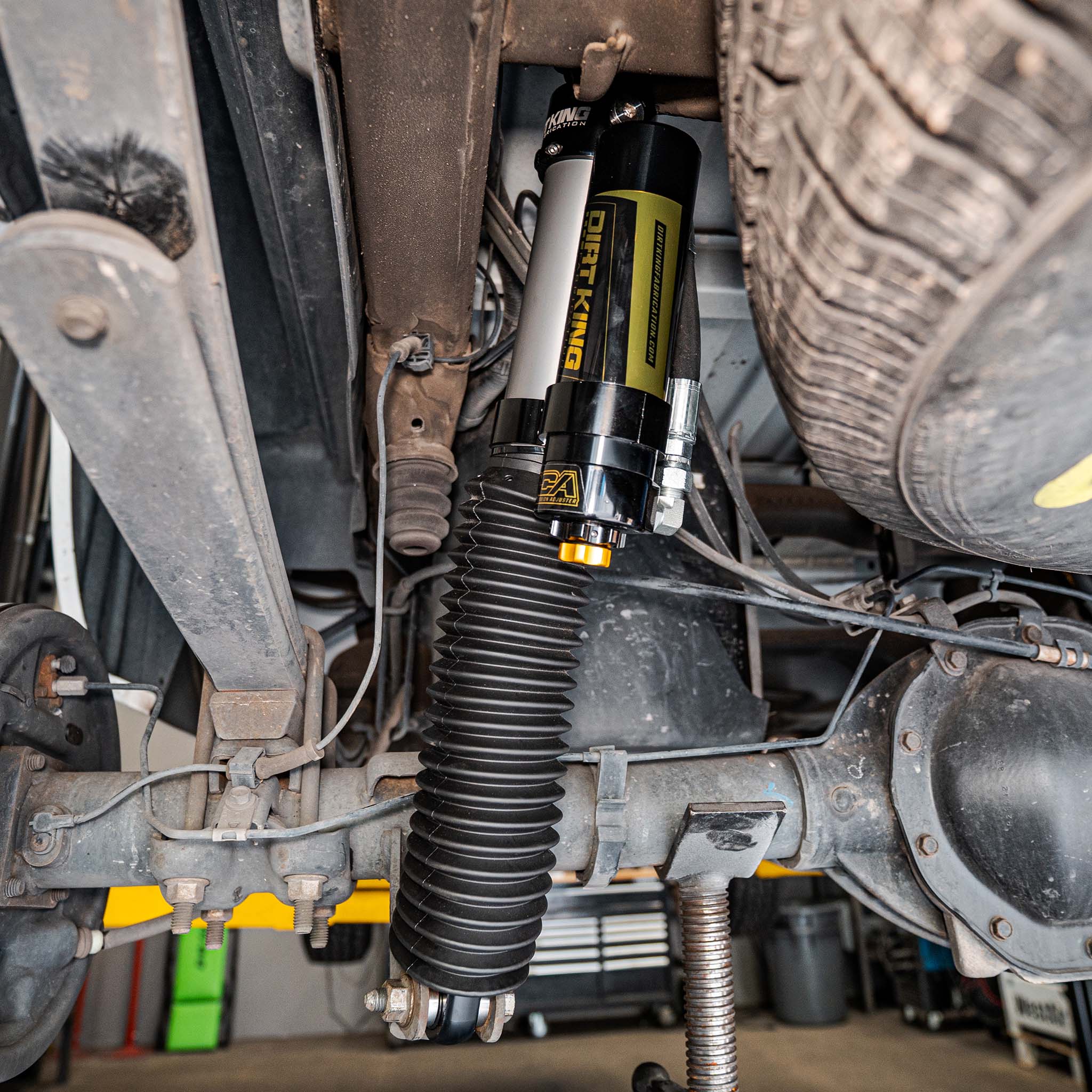 2.5 Smooth Body Shocks | DCA Piggyback  Reservoir - Image 8