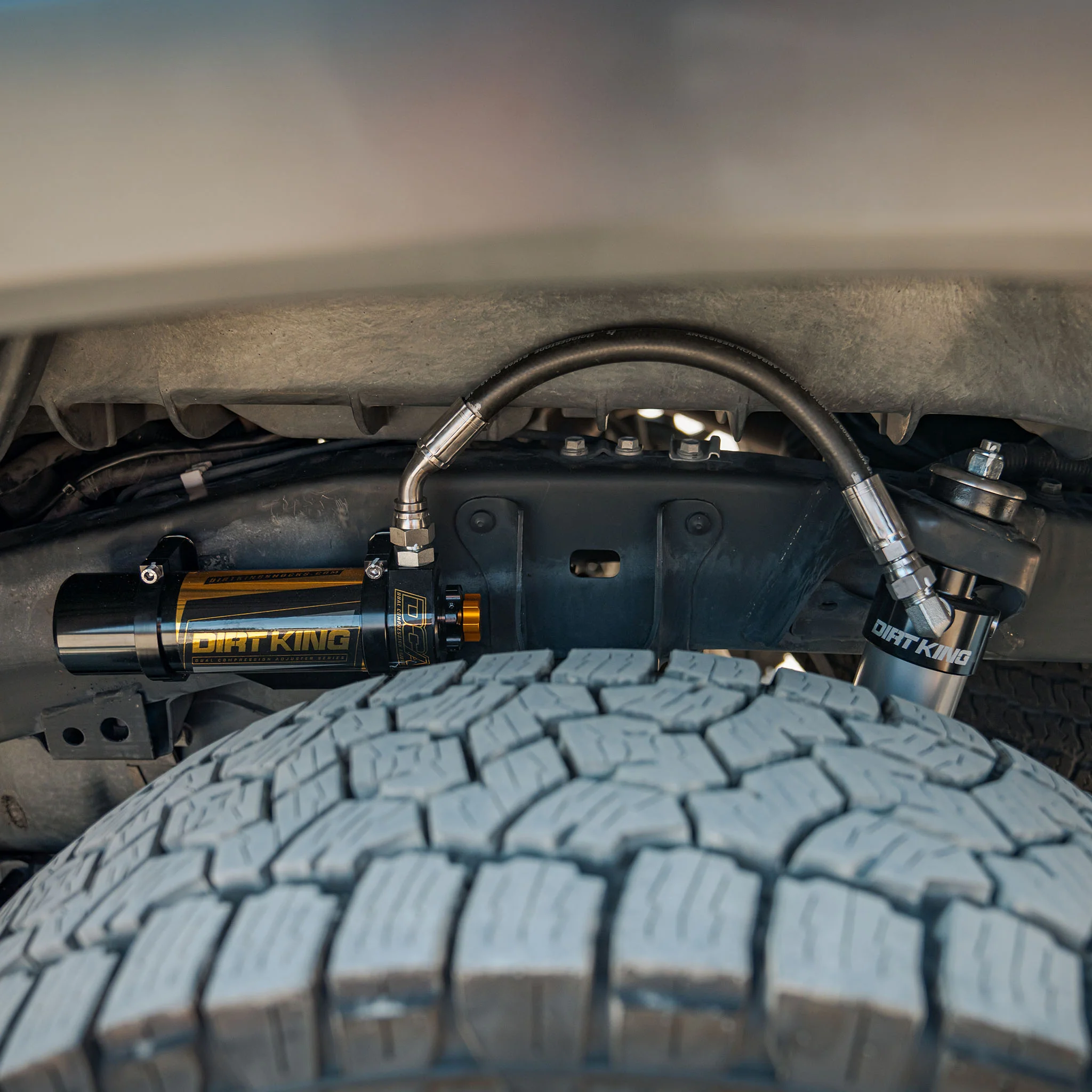 2.5 Smooth Body Shocks | DCA Remote Reservoir - Image 8