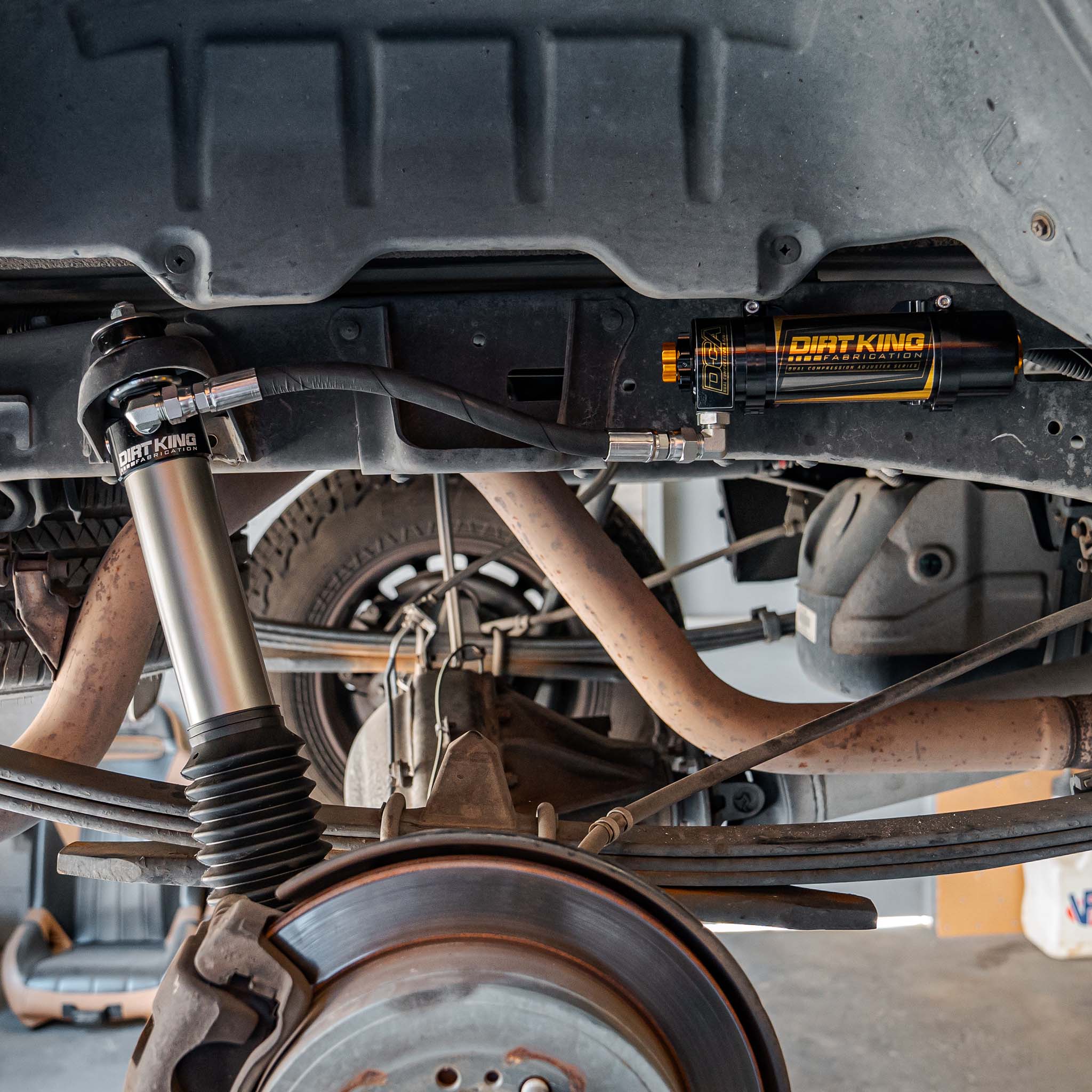 2.5 Smooth Body Shocks | DCA Remote Reservoir - Image 7