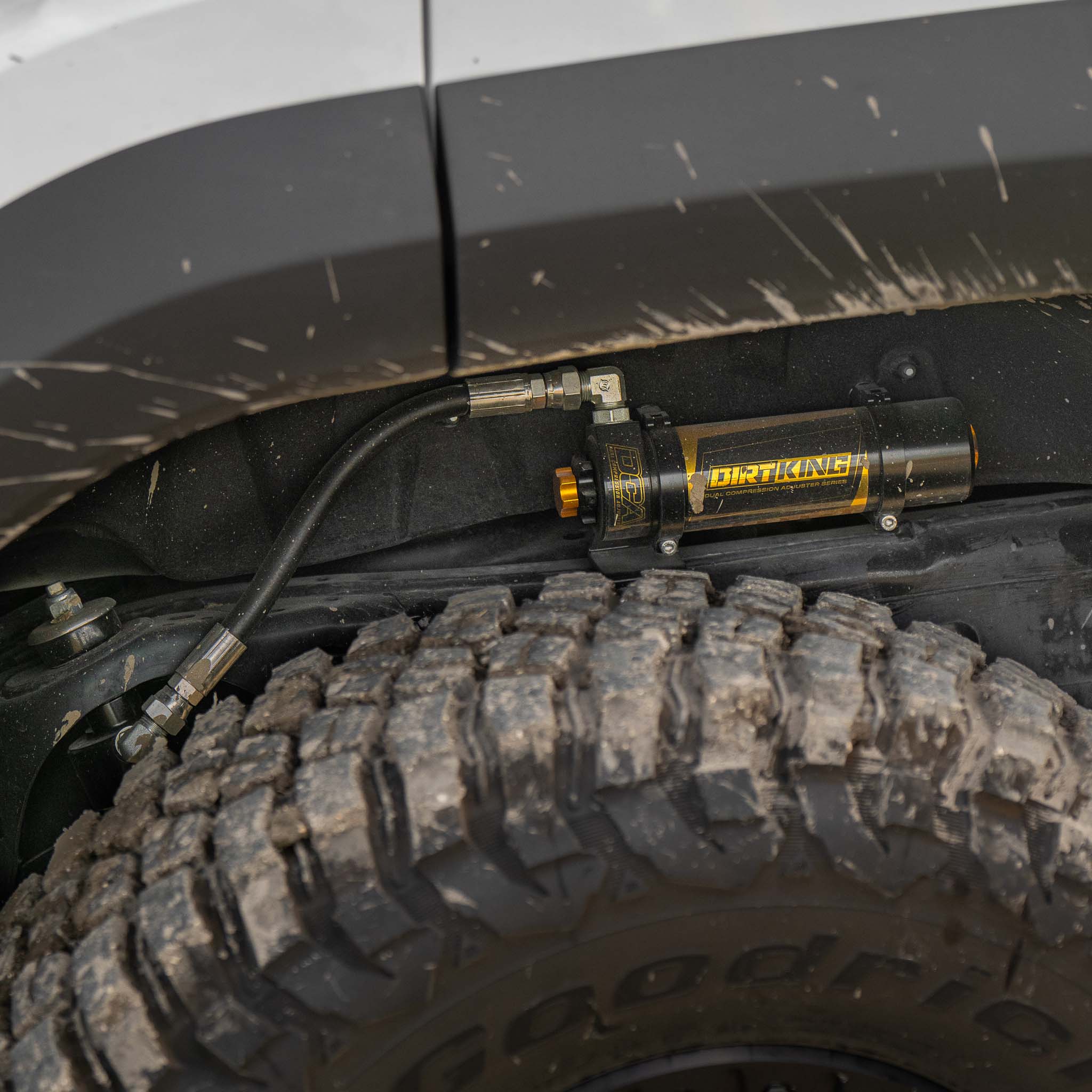 2.5 Smooth Body Shocks | DCA Remote Reservoir - Image 6