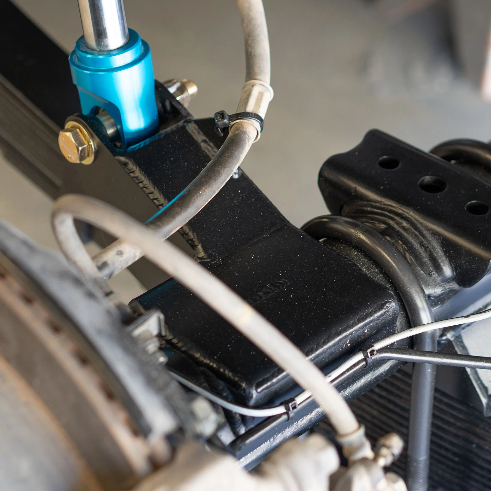 Rear Shock Mounts with Bump Pads - Image 5