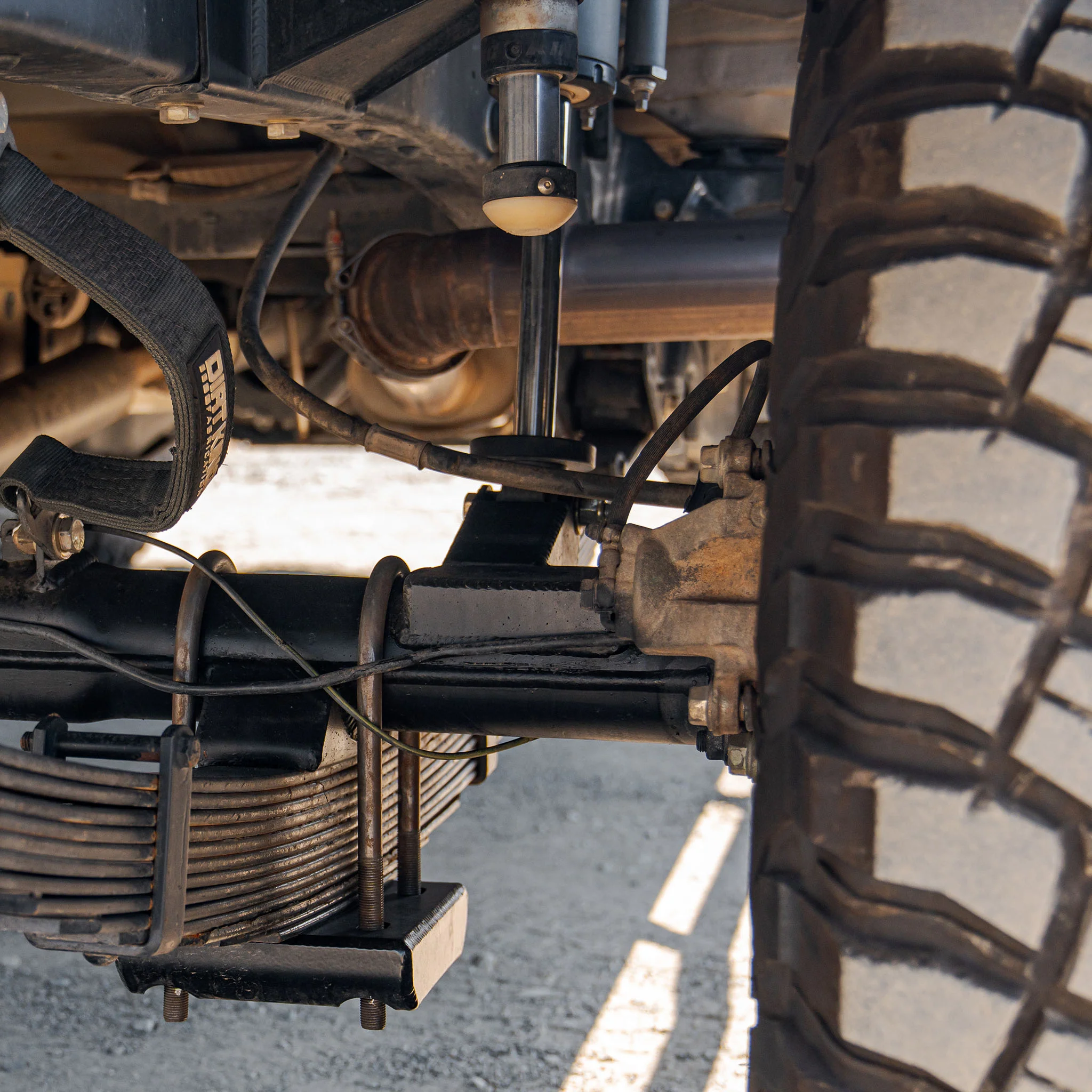 Rear Shock Mounts with Bump Pads - Image 6